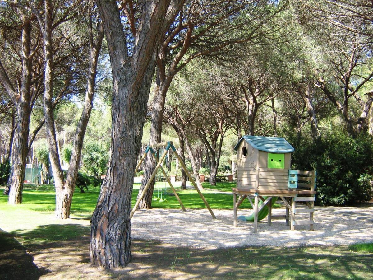 Baia Delle Palme Beach Santa Margherita di Pula Bagian luar foto